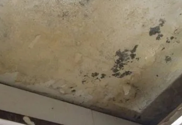 临沧市阳台漏水维修公司分享下临沧市卫生间渗水维修需要注意哪些问题。