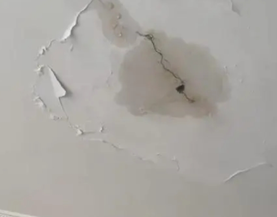 临沧市阳台漏水维修公司分享下屋面防水工程质量问题原因分析
